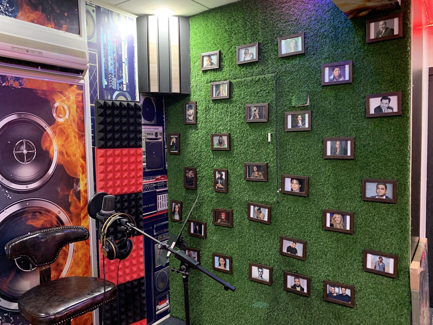 The wall of fame, Ekam Studios